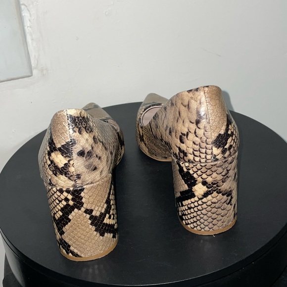 Zara basic block heels pointed toe in python print - Picture 8 of 10